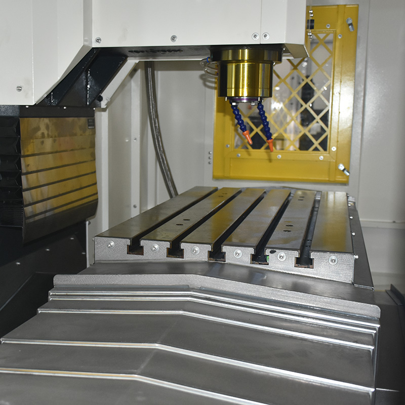 650 Vertical Machining Centers view 4